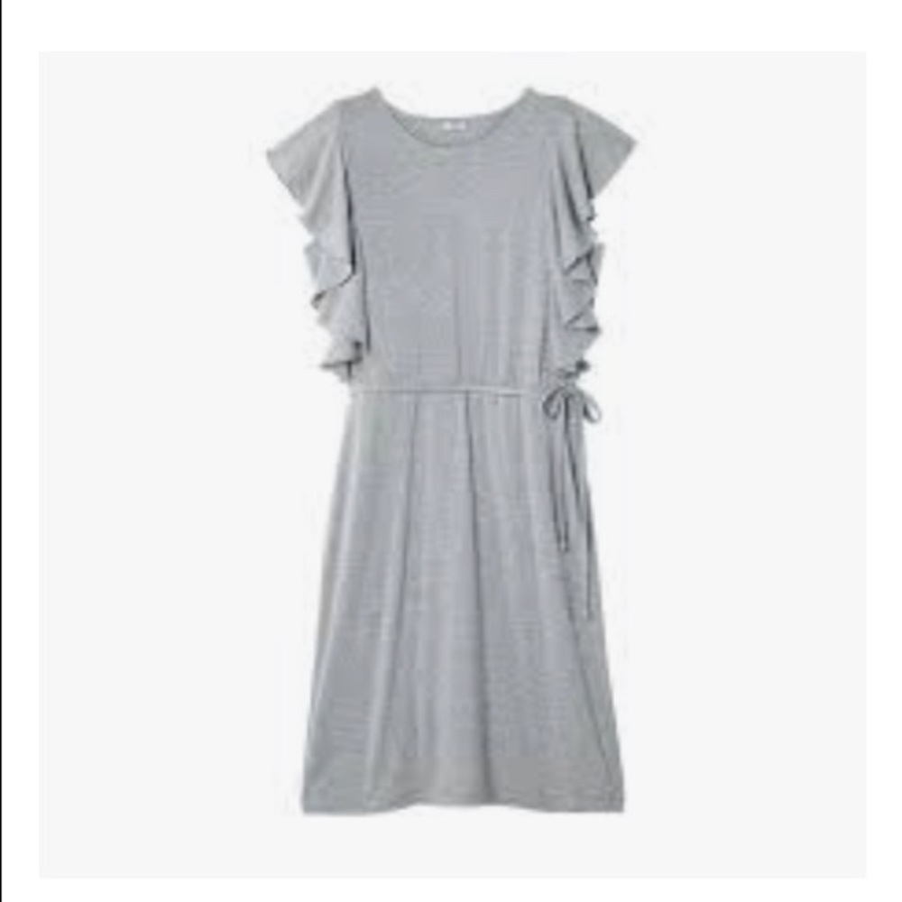 🛍️3/$40 - Avon Flutter Sleeve Tie Waist Dress. Size 1X. Color Grey.